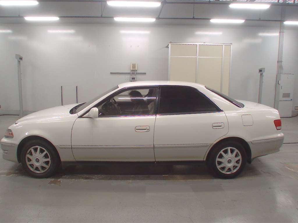 TOYOTA MARK II