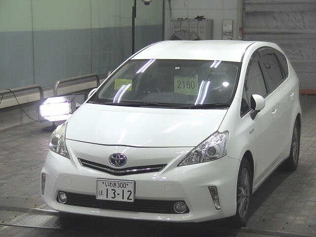 TOYOTA PRIUS ALPHA