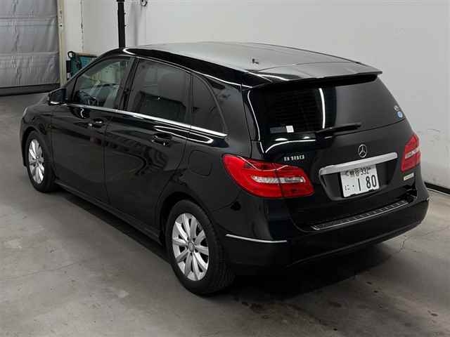 MERCEDES-BENZ B-CLASS