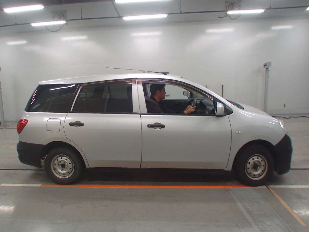 NISSAN AD