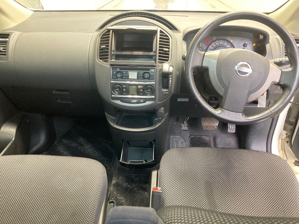 NISSAN LAFESTA