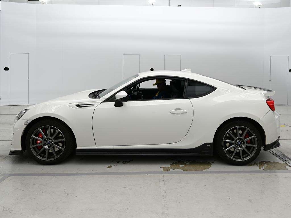 SUBARU BRZ