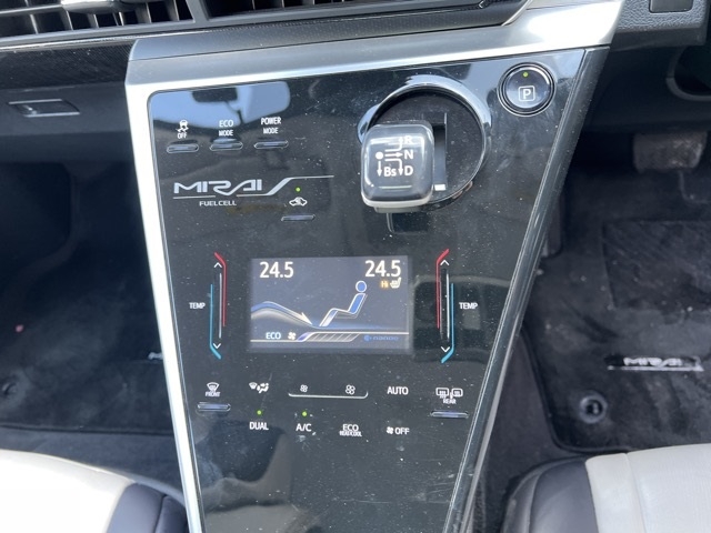 TOYOTA MIRAI