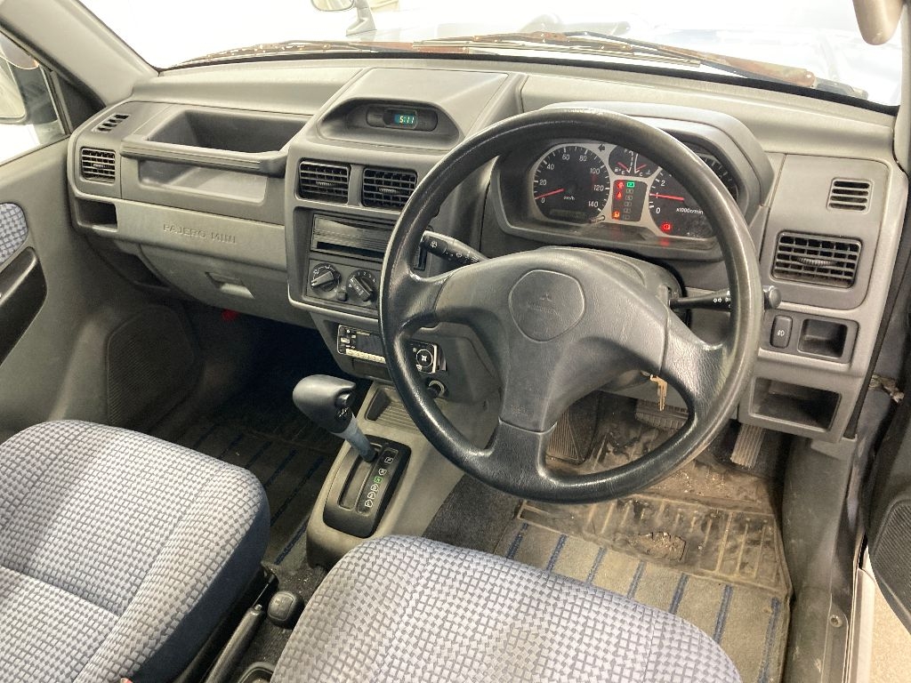 MITSUBISHI PAJERO MINI