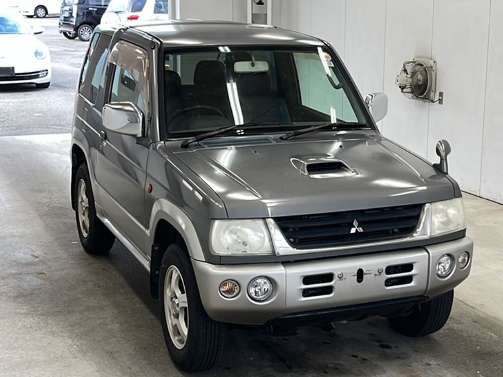 MITSUBISHI PAJERO MINI