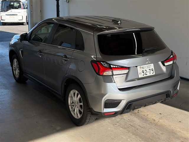 MITSUBISHI RVR