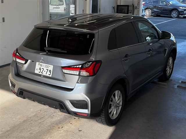 MITSUBISHI RVR