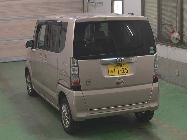HONDA N-BOX