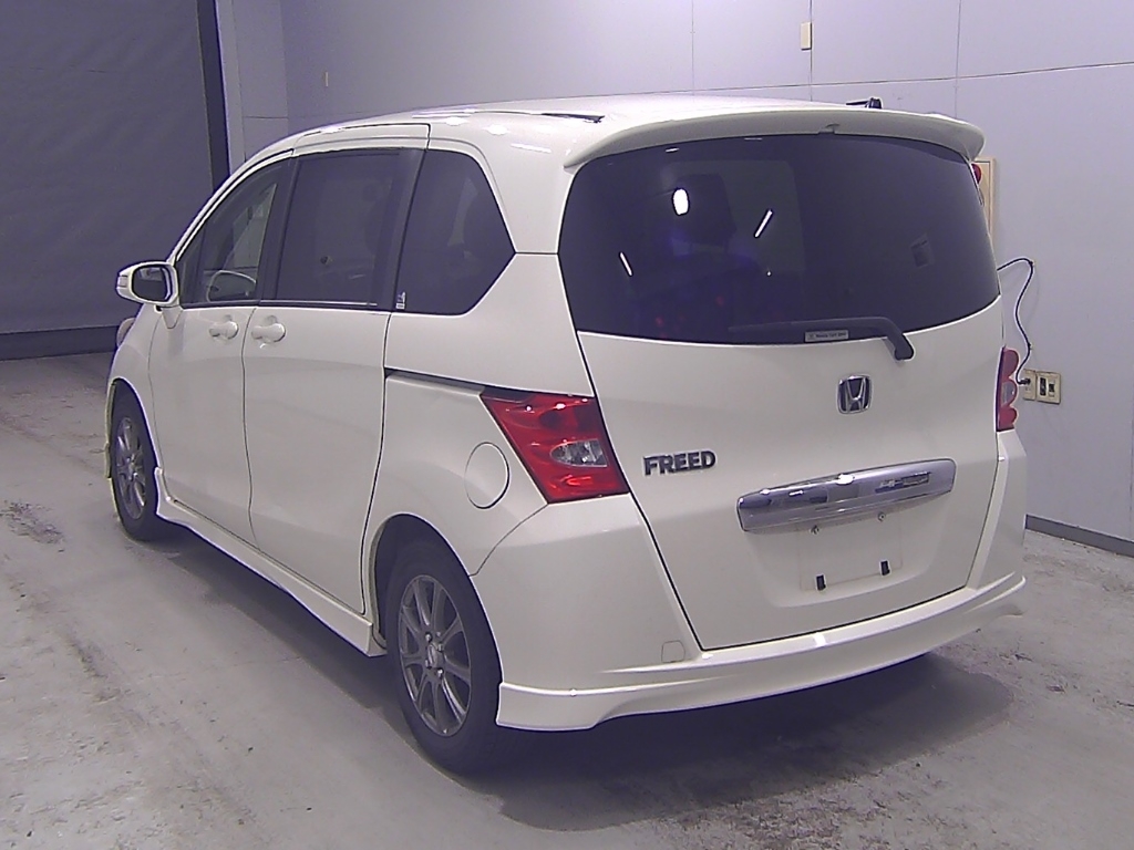 HONDA FREED