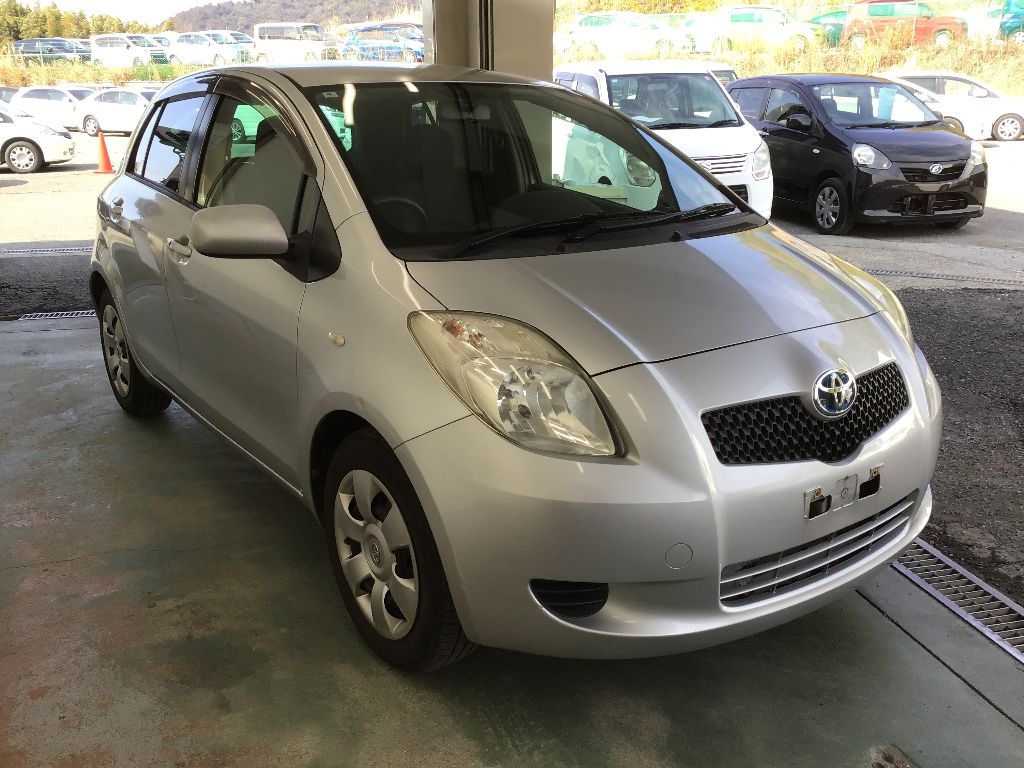TOYOTA VITZ