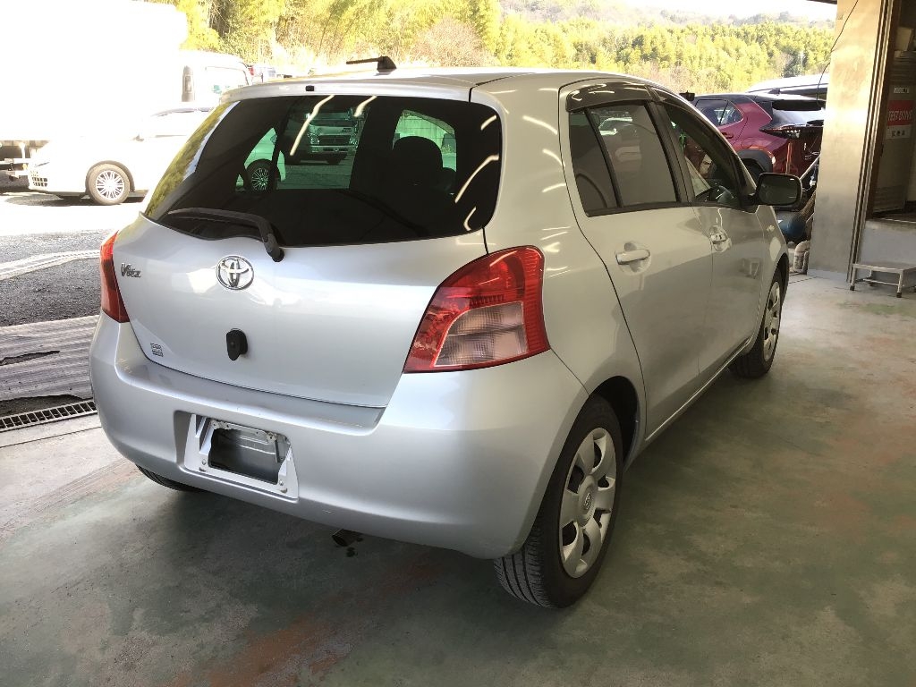 TOYOTA VITZ
