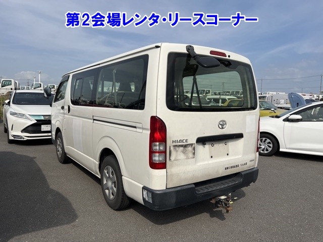 TOYOTA REGIUS ACE