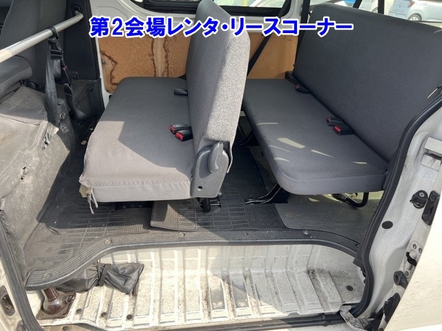 TOYOTA REGIUS ACE