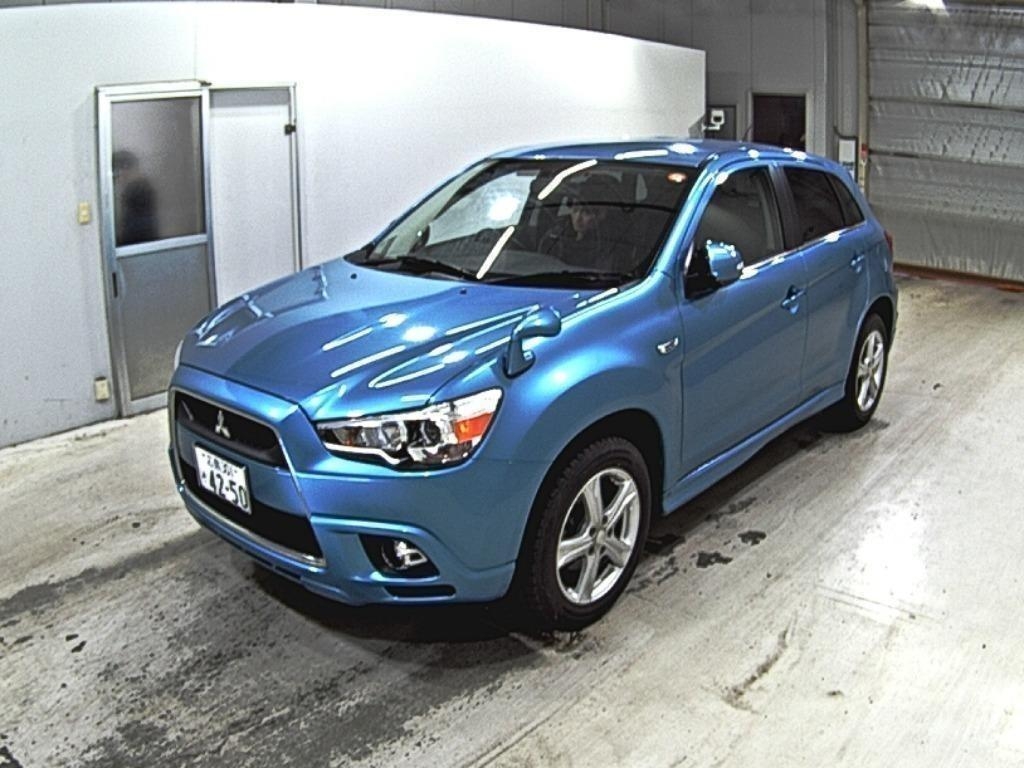 MITSUBISHI RVR