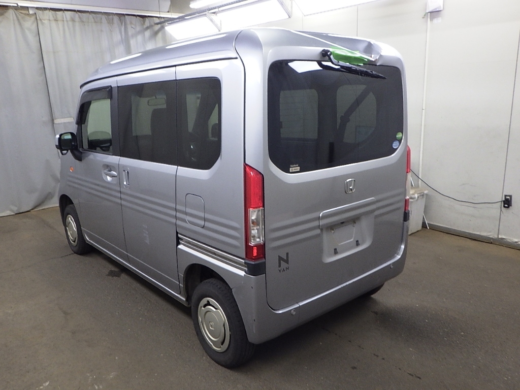 HONDA N-VAN