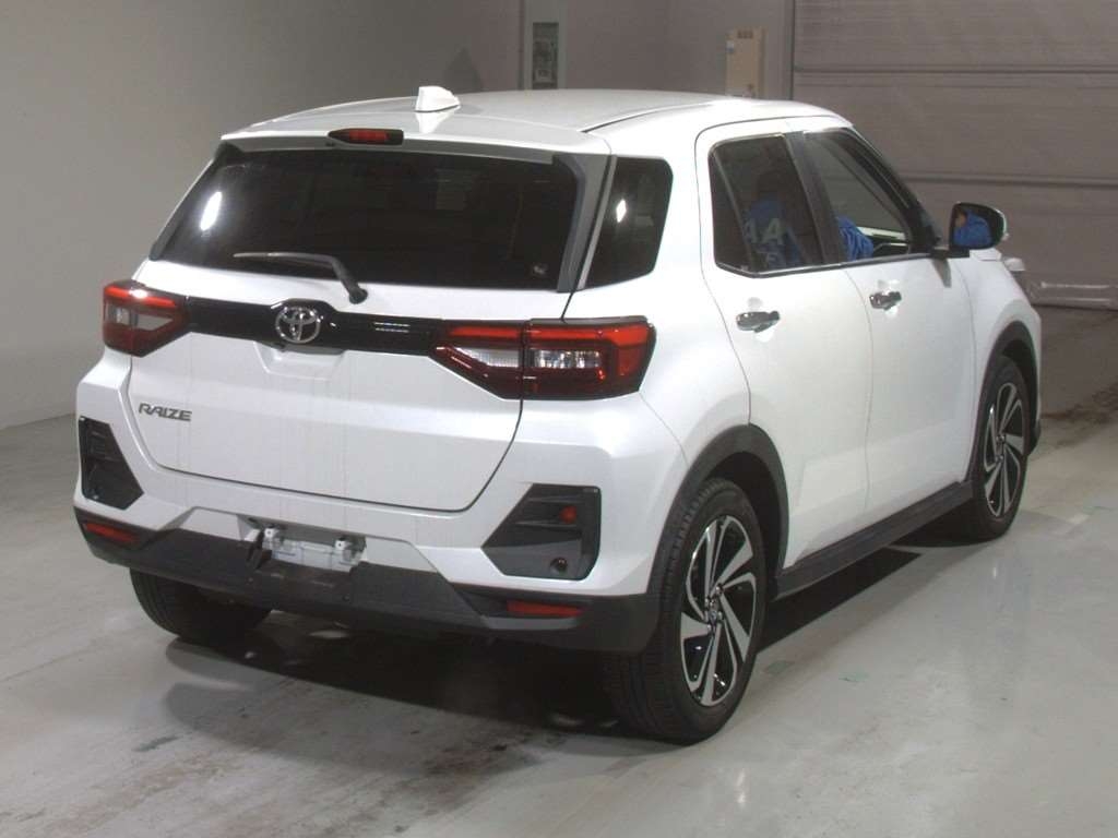 TOYOTA RAIZE