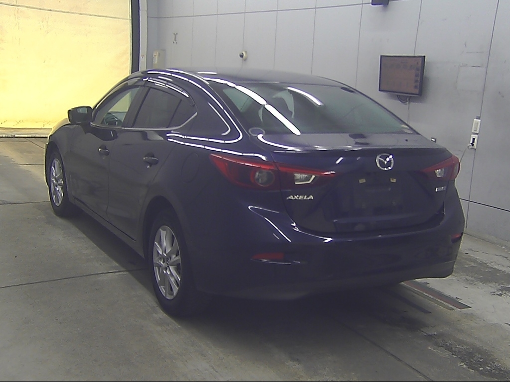 MAZDA AXELA