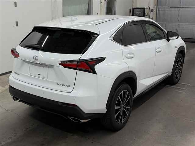 LEXUS NX200T