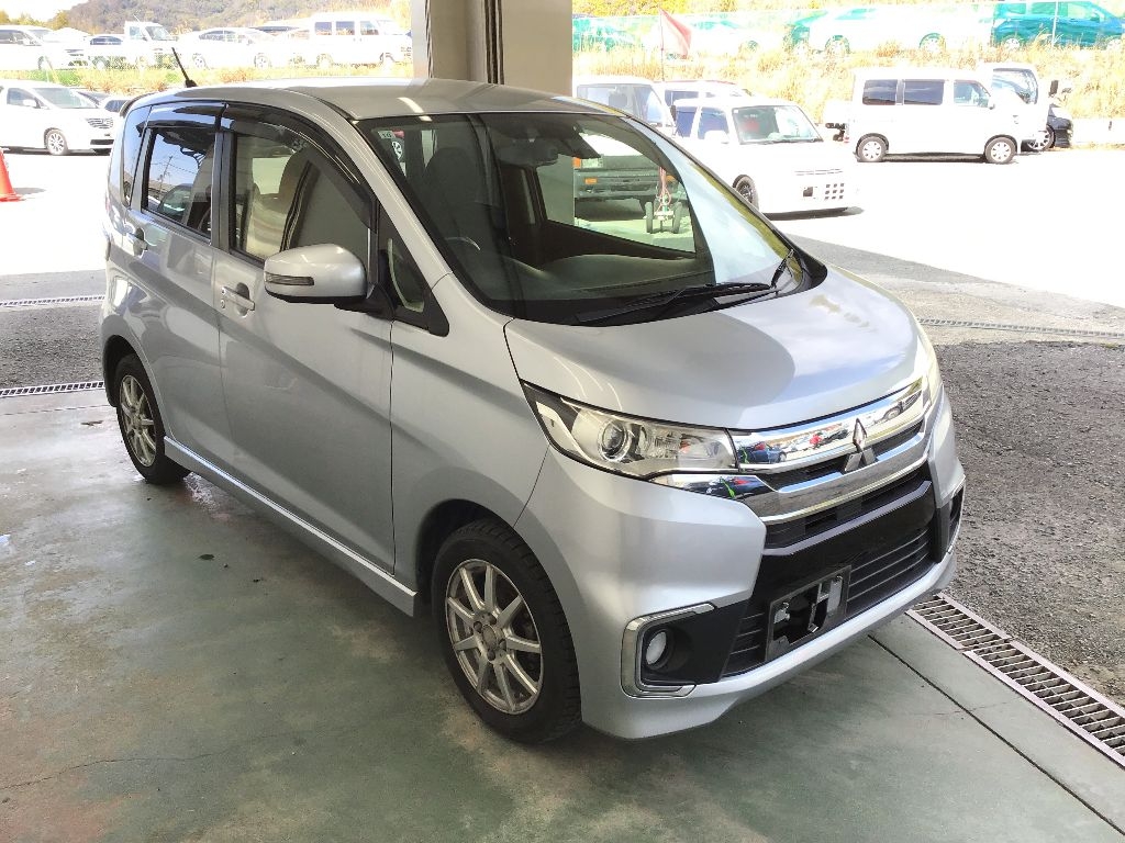 MITSUBISHI EK CUSTOM