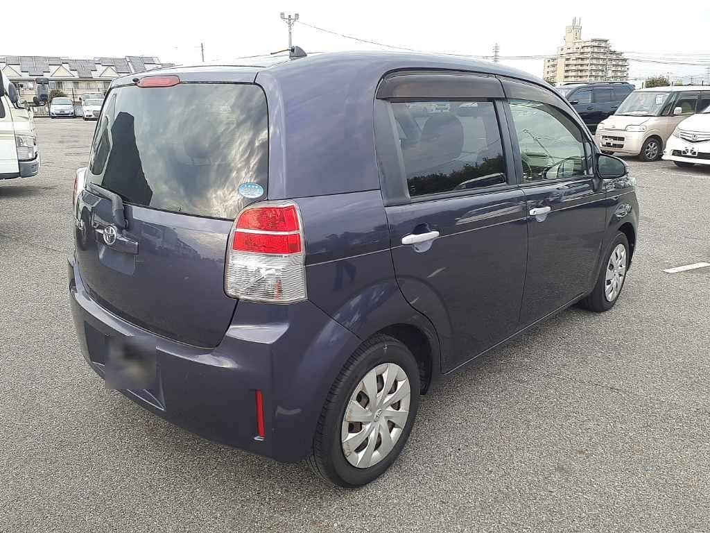 TOYOTA SPADE