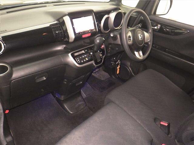 HONDA N-BOX+