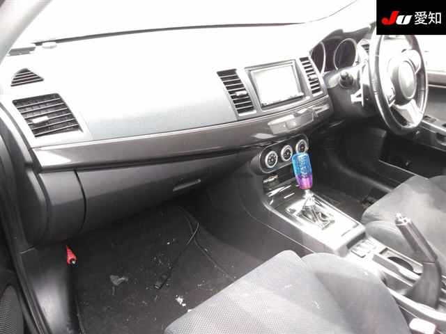 MITSUBISHI LANCER EVOLUTION