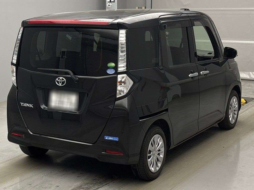 TOYOTA TANK
