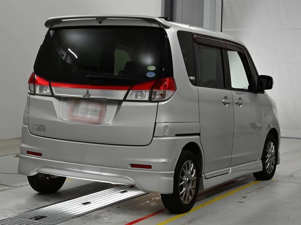 MITSUBISHI DELICA D:2