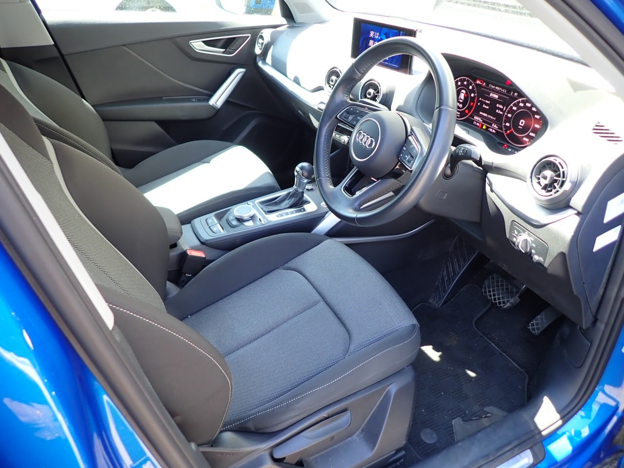 AUDI Q2