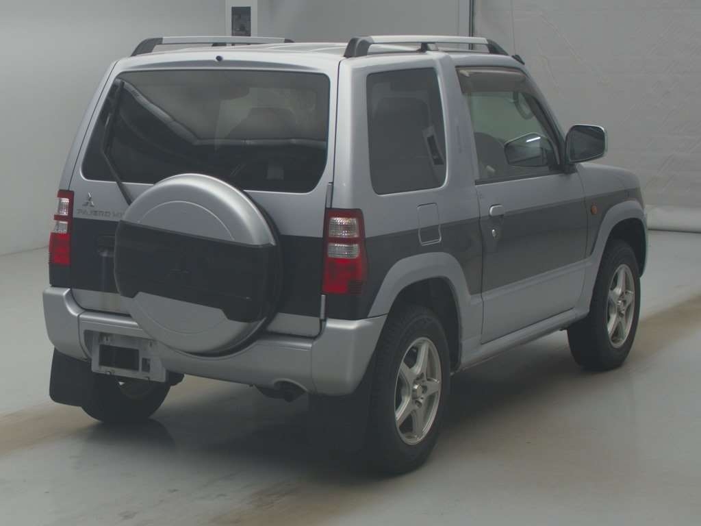 MITSUBISHI PAJERO MINI