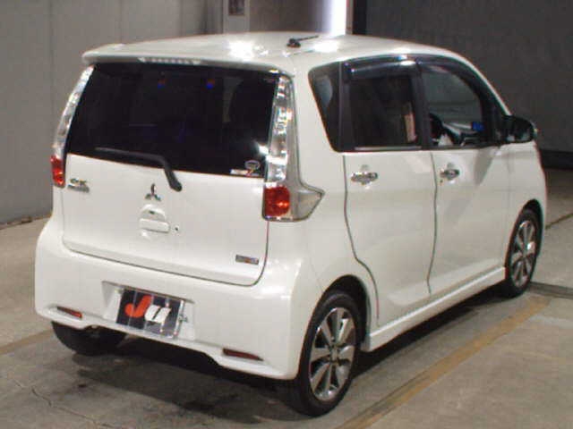 MITSUBISHI EK CUSTOM