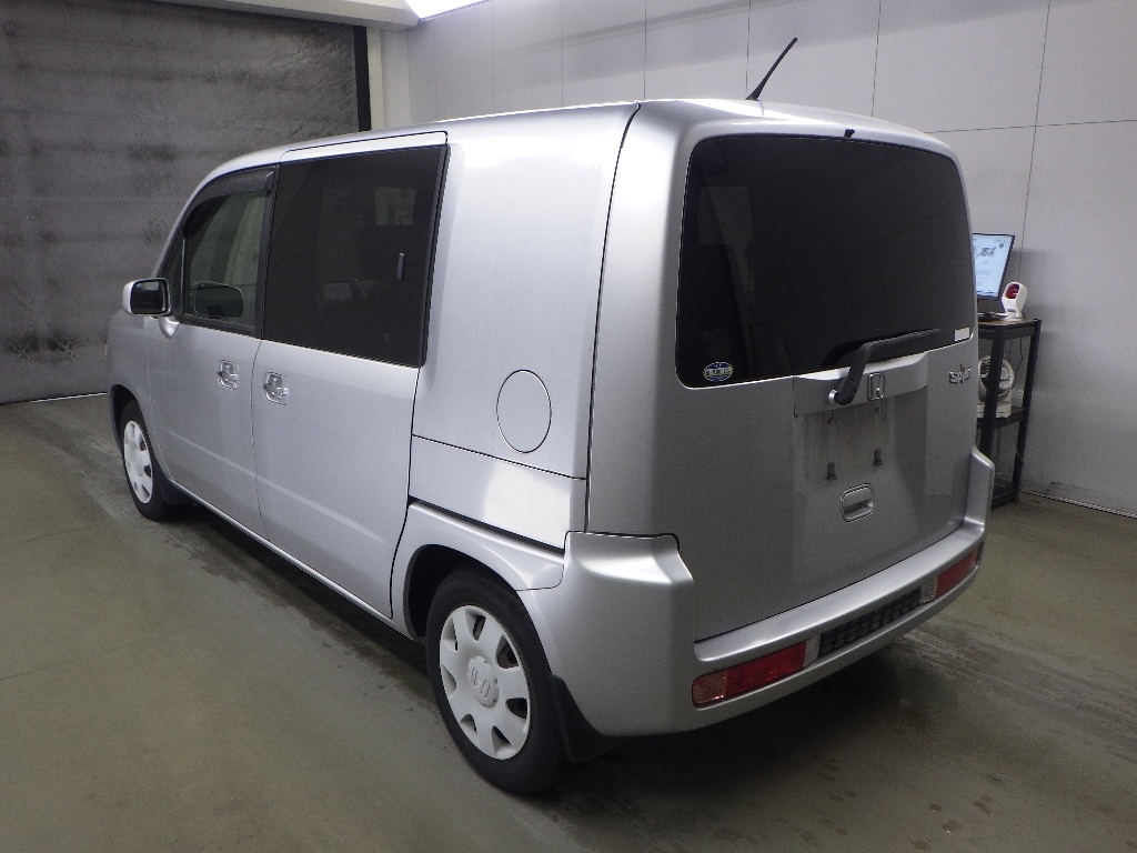 HONDA MOBILIO SPIKE