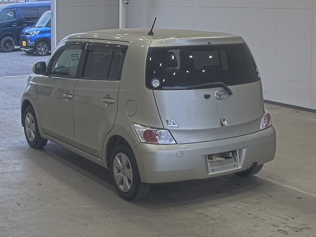 TOYOTA BB