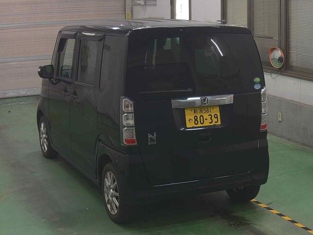 HONDA N-BOX