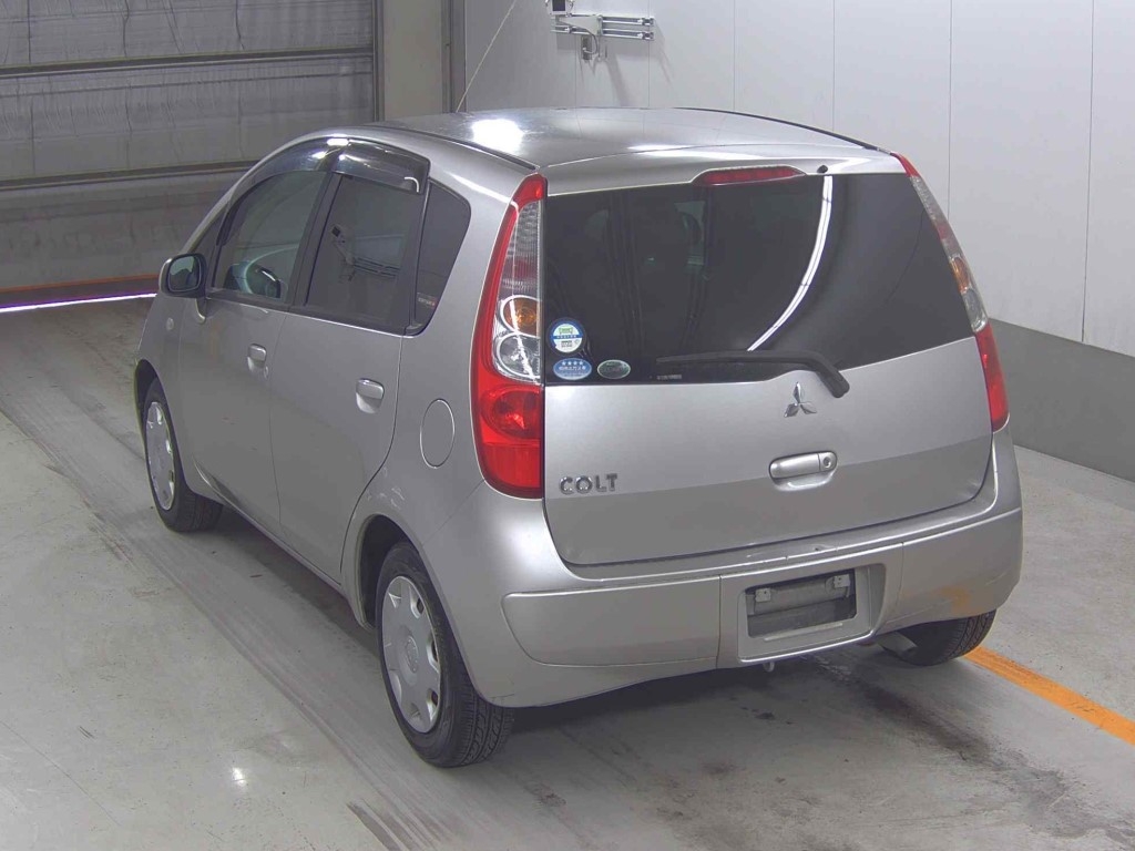 MITSUBISHI COLT