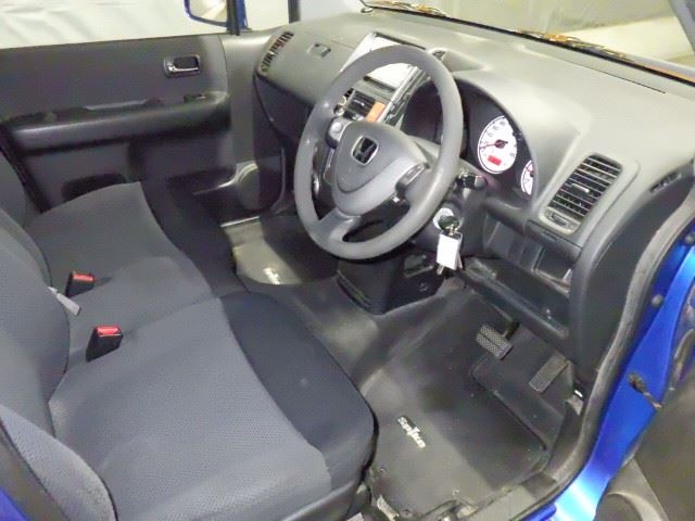 HONDA MOBILIO SPIKE