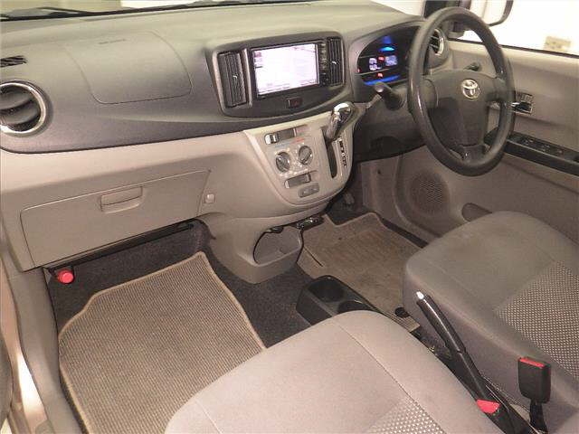 TOYOTA PIXIS EPOCH
