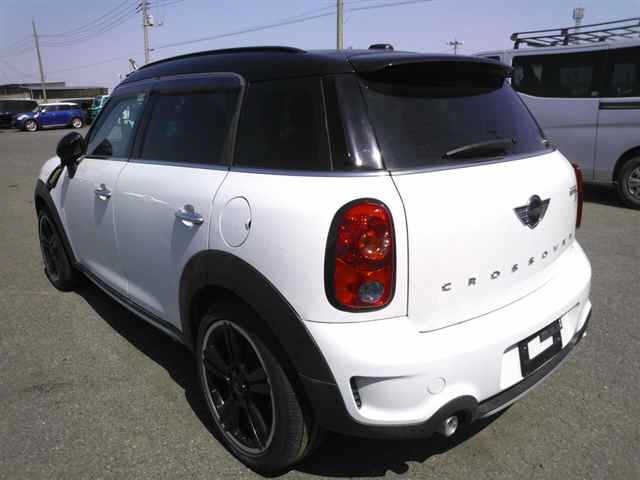 MINI CROSSOVER