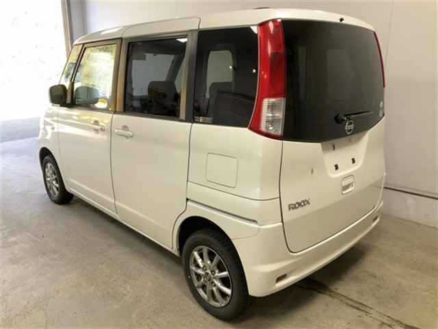 NISSAN ROOX