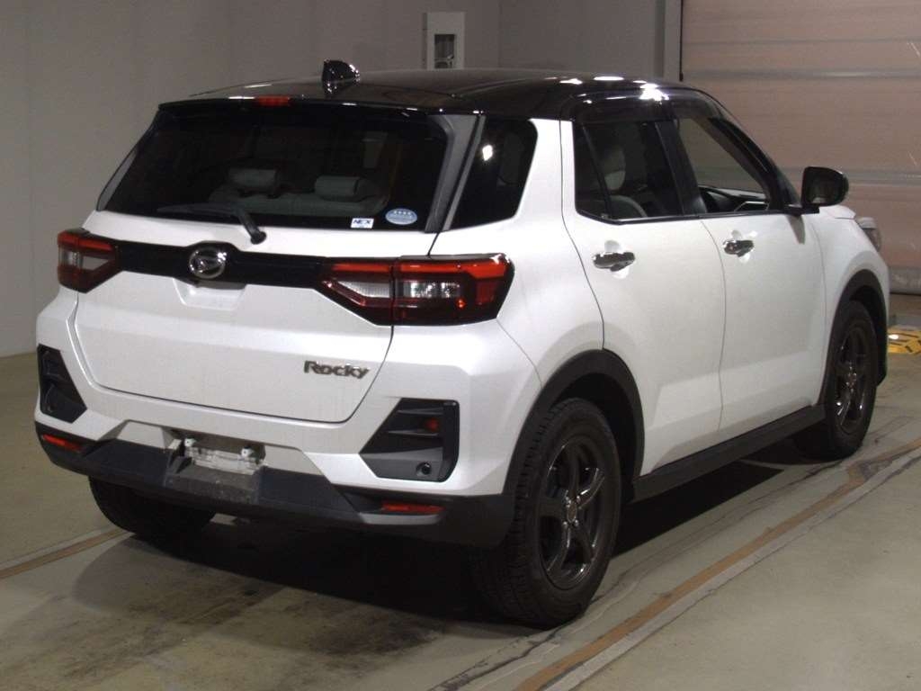 DAIHATSU ROCKY