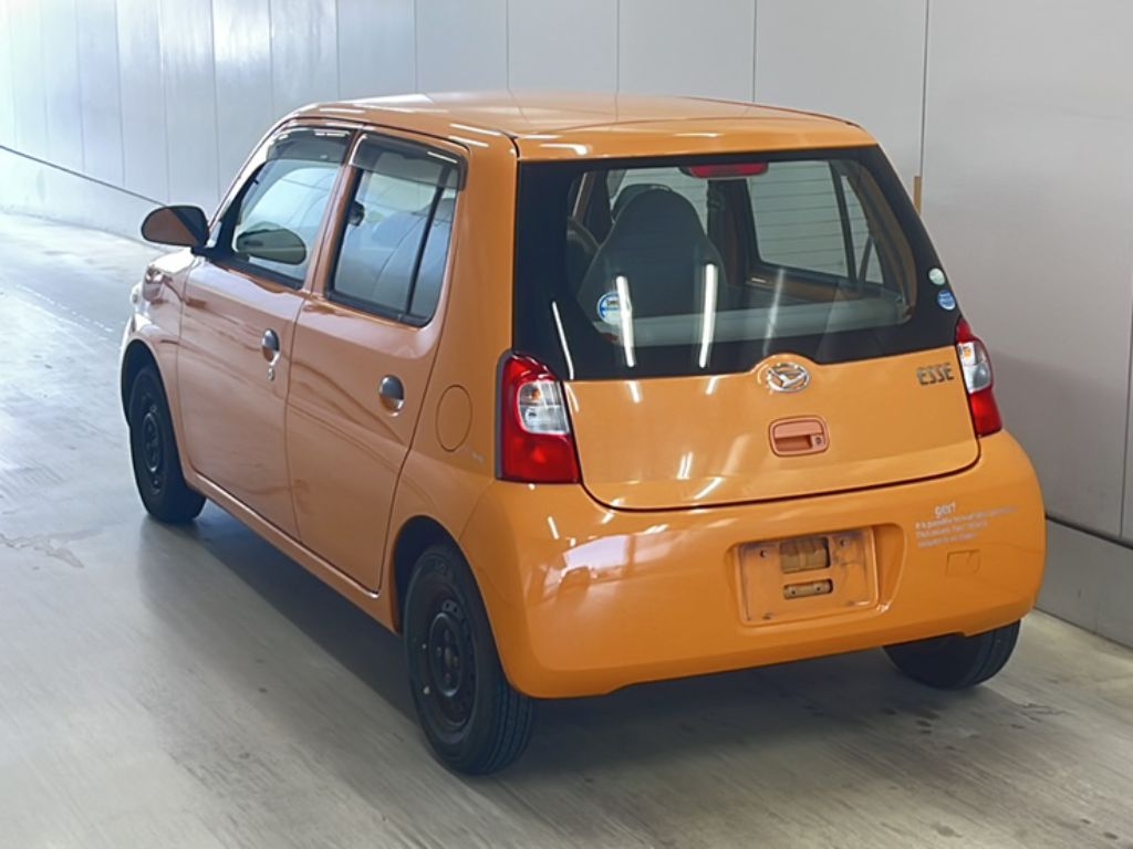 DAIHATSU ESSE