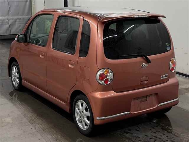 DAIHATSU MOVE LATTE