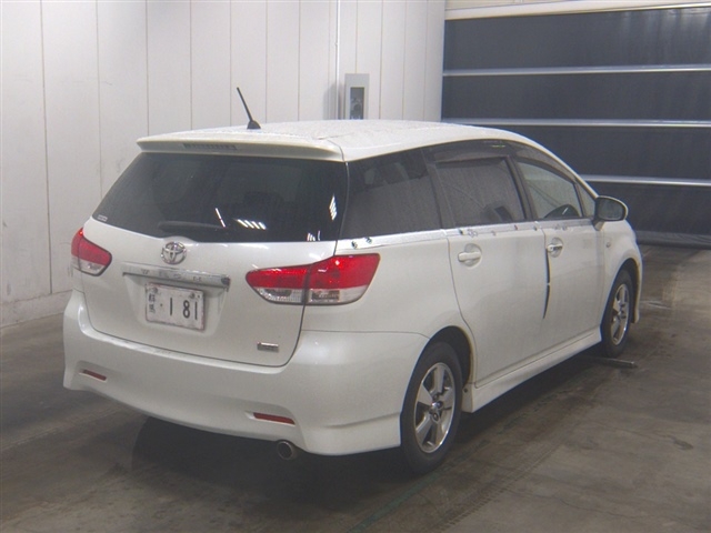TOYOTA WISH