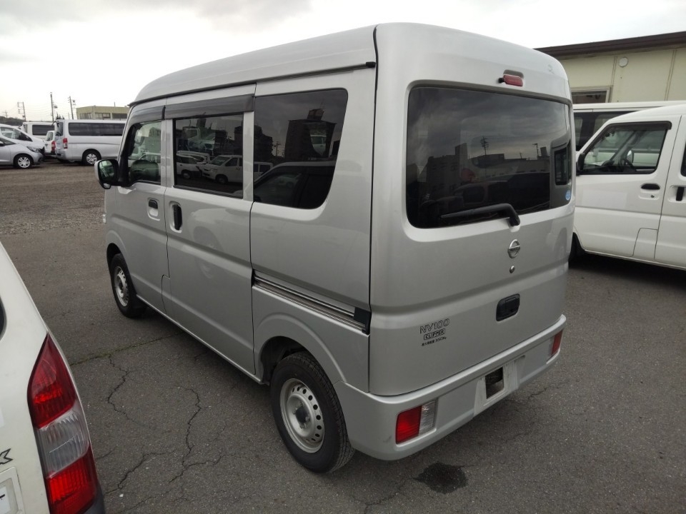NISSAN NV100 CLIPPER