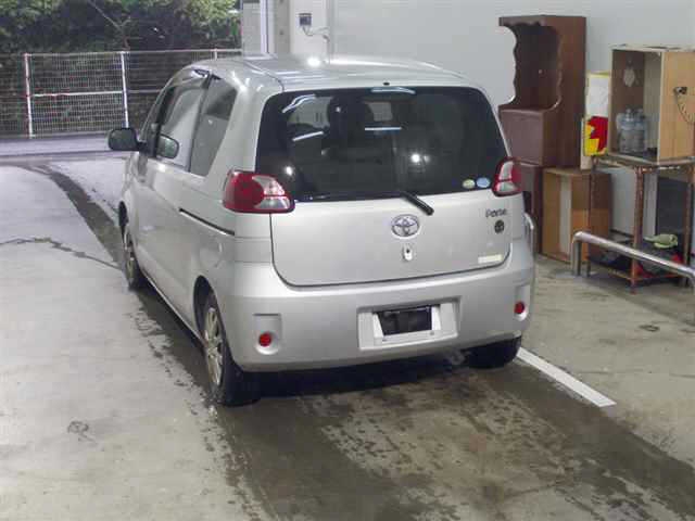 TOYOTA PORTE