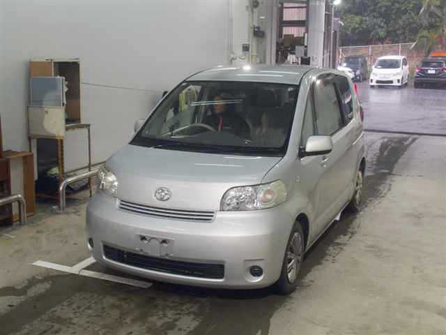 TOYOTA PORTE