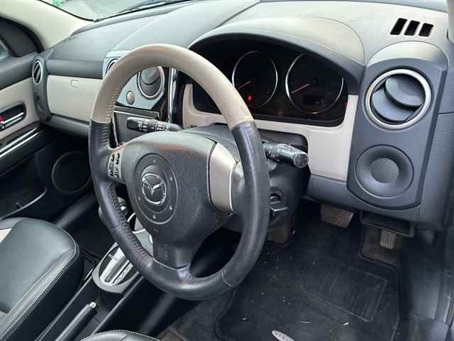 MAZDA VERISA