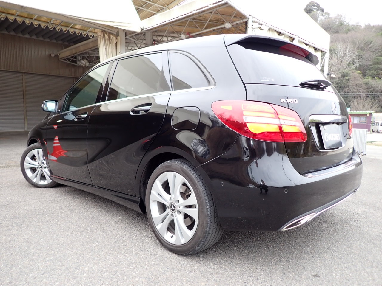 MERCEDES-BENZ B-CLASS