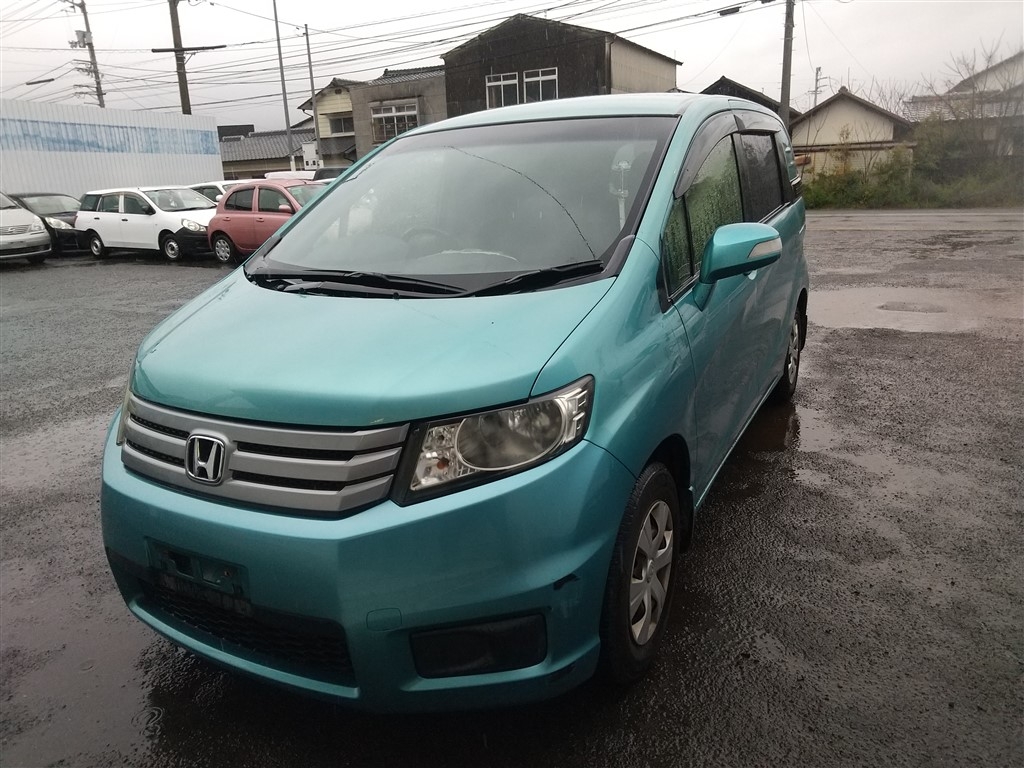 HONDA FREED SPIKE