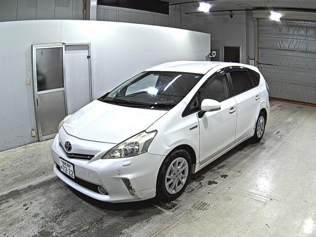 TOYOTA PRIUS ALPHA